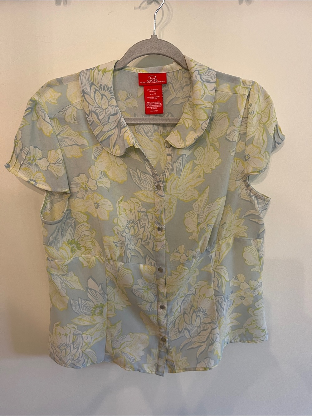 Vintage Oscar de la Renta Pale Blue Floral Button-Front Cap-Sleeve Blouse